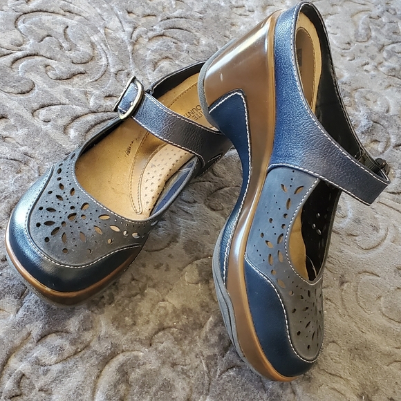 LEATHER WHITE MOUNTAIN CLOGS SZ 5.5 - Picture 2 of 11